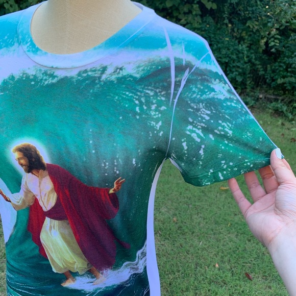 🏄‍♂️NWOT Surfing Jesus T-Shirt🏄‍♂️ - Picture 7 of 14